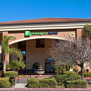 Holiday Inn Express Temecula, An Ihg Hotel